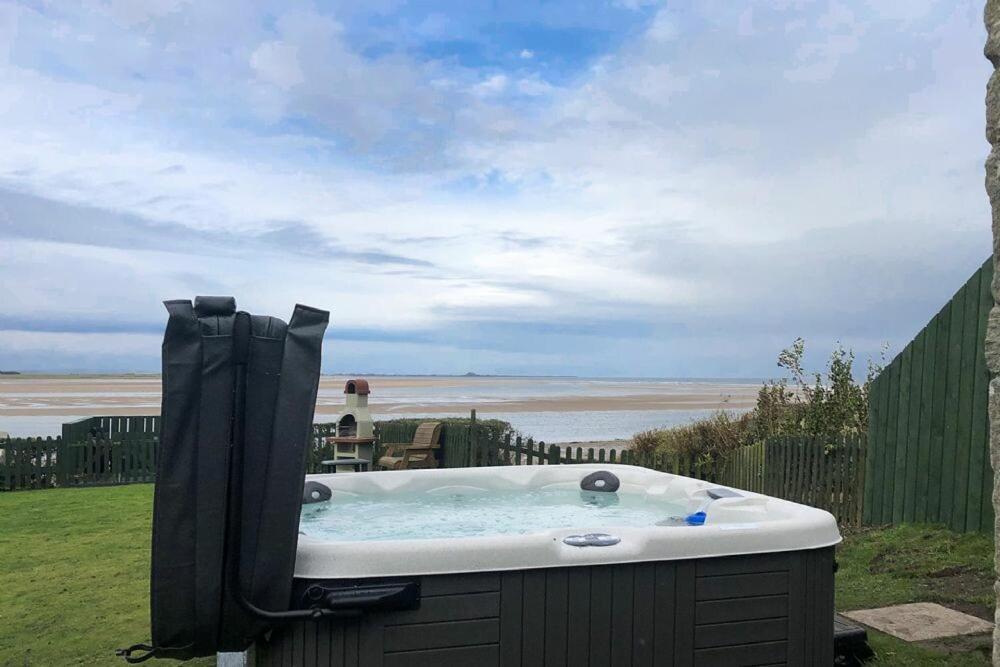 Heather Cottages - Grey Seal バンボロー エクステリア 写真